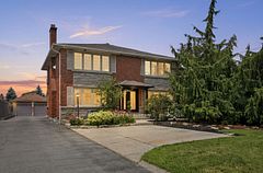 33 Centennial Parkway S, Hamilton, ON, exterior