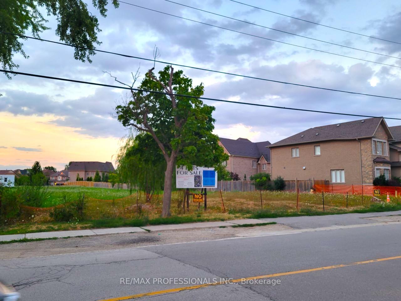6839 Second Line W, Mississauga, ON, exterior