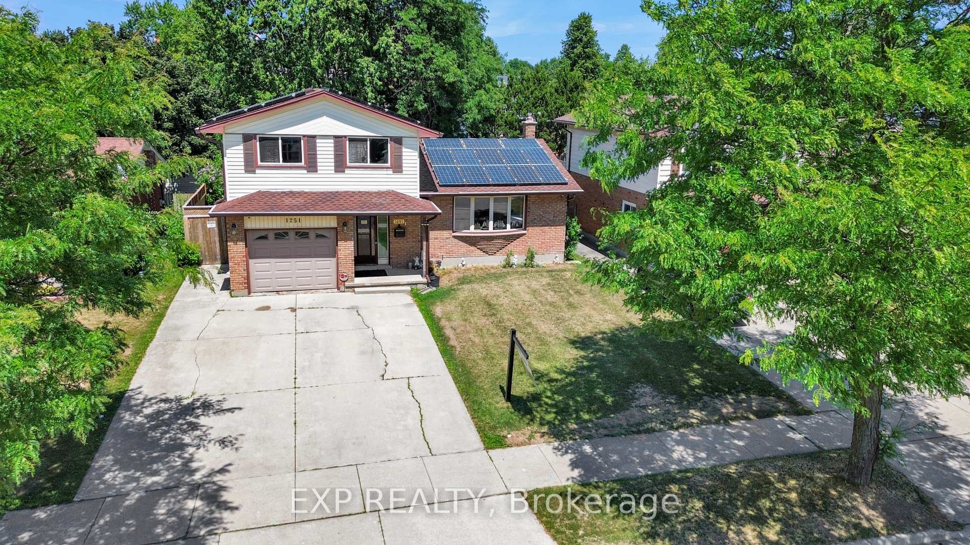 1251 Jalna Boulevard, London South, ON, exterior