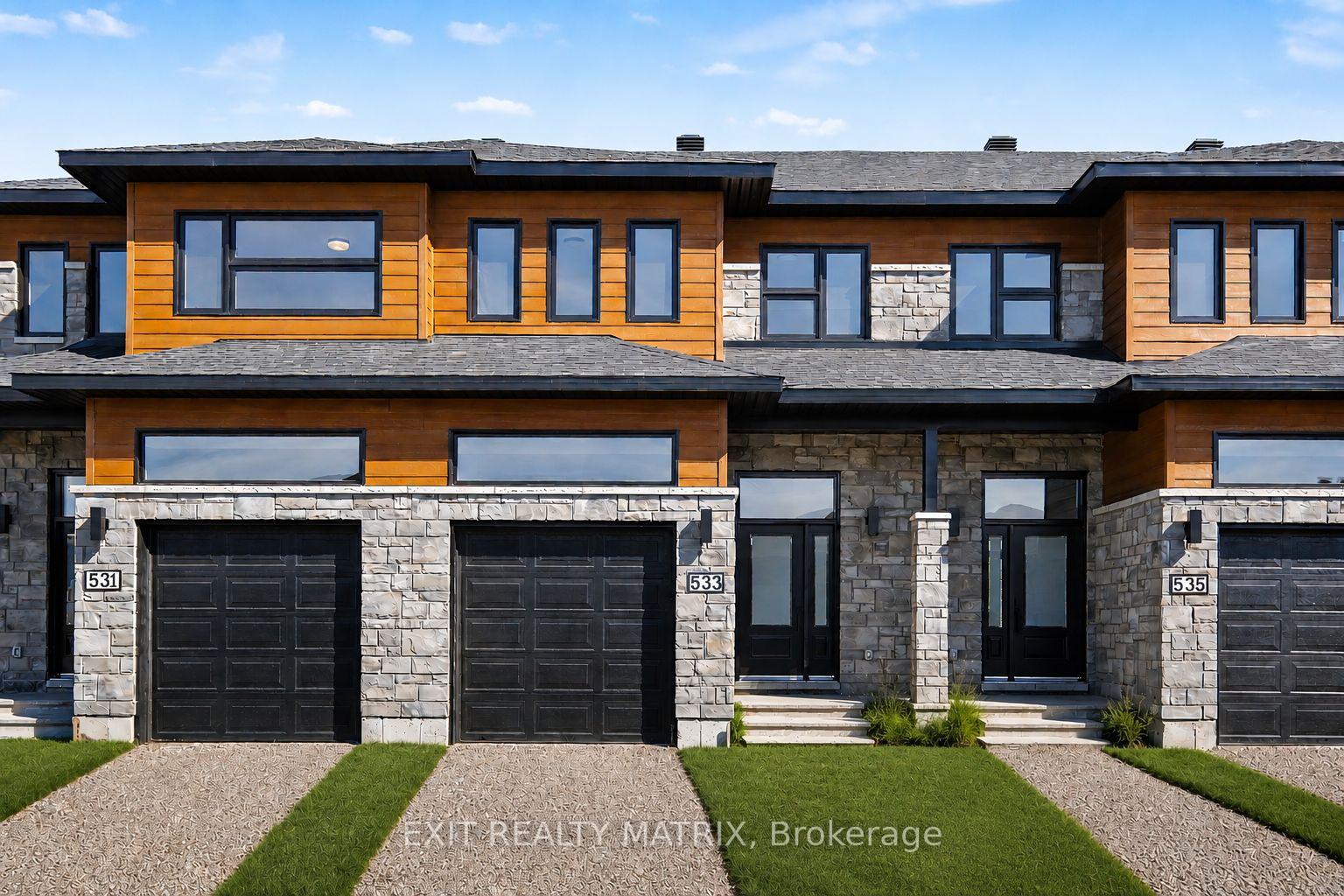 533 Regina Street, Russell, ON, exterior