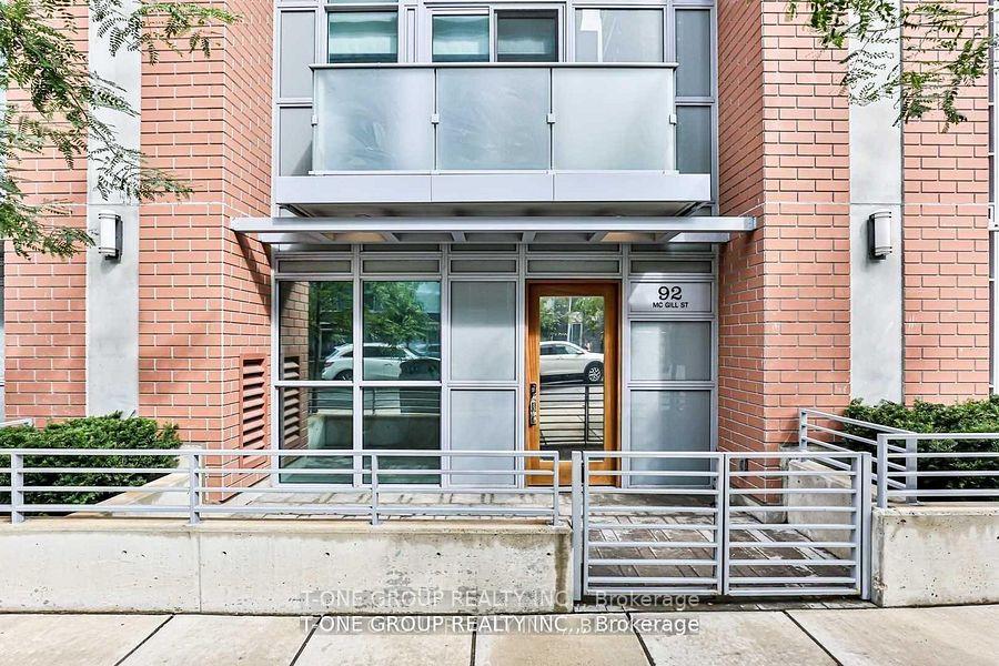 92 McGill Street, Toronto C08, ON, exterior