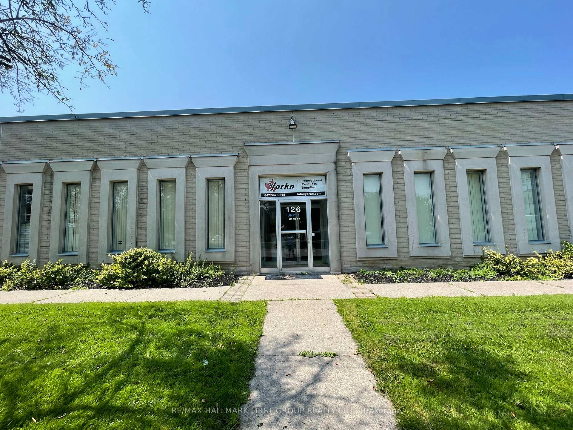 126 Commercial Avenue, Ajax, ON, exterior