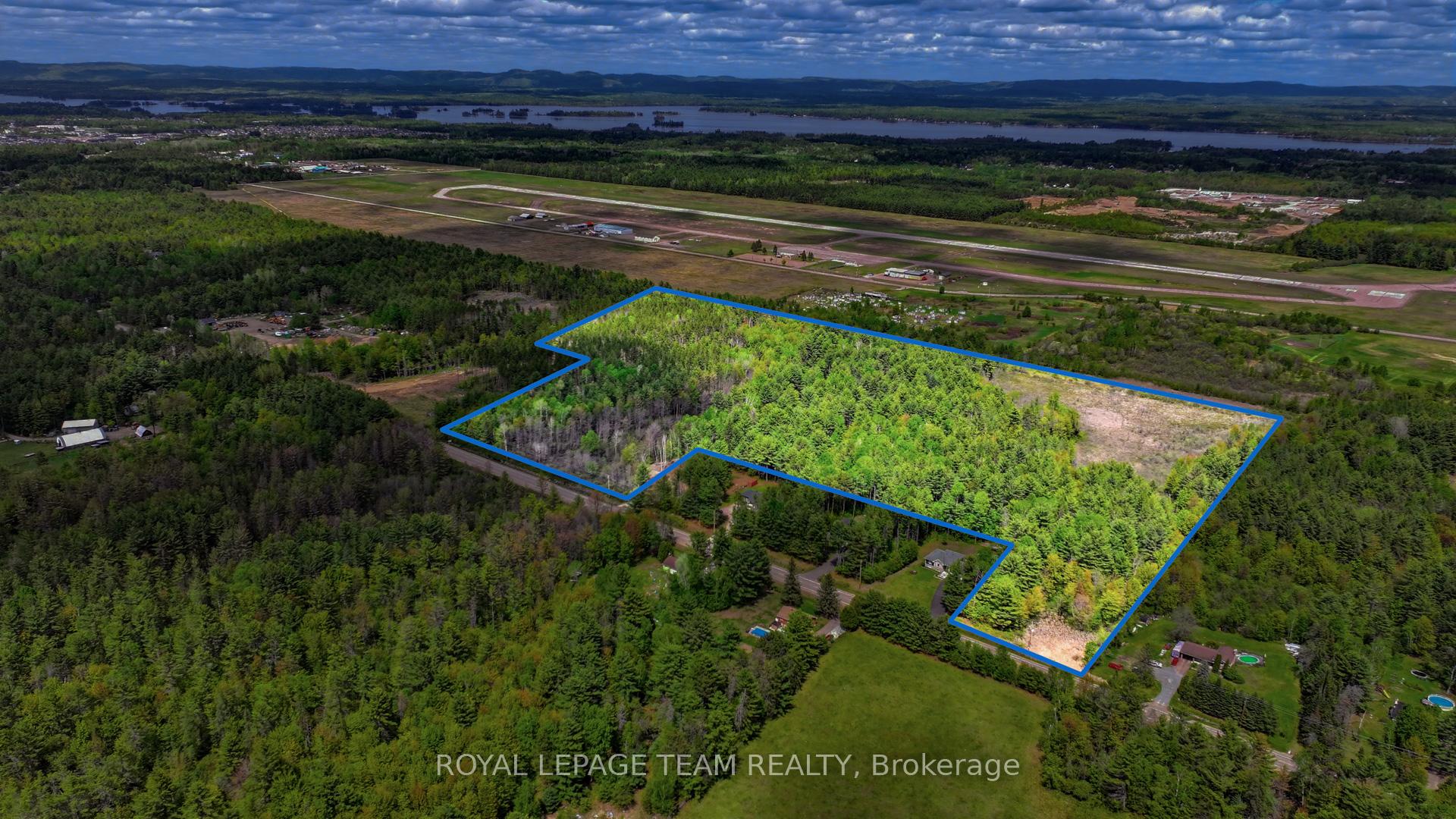 000 Doran Road, Petawawa, ON, exterior