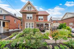 27 Rowe Street, Oshawa, ON, exterior