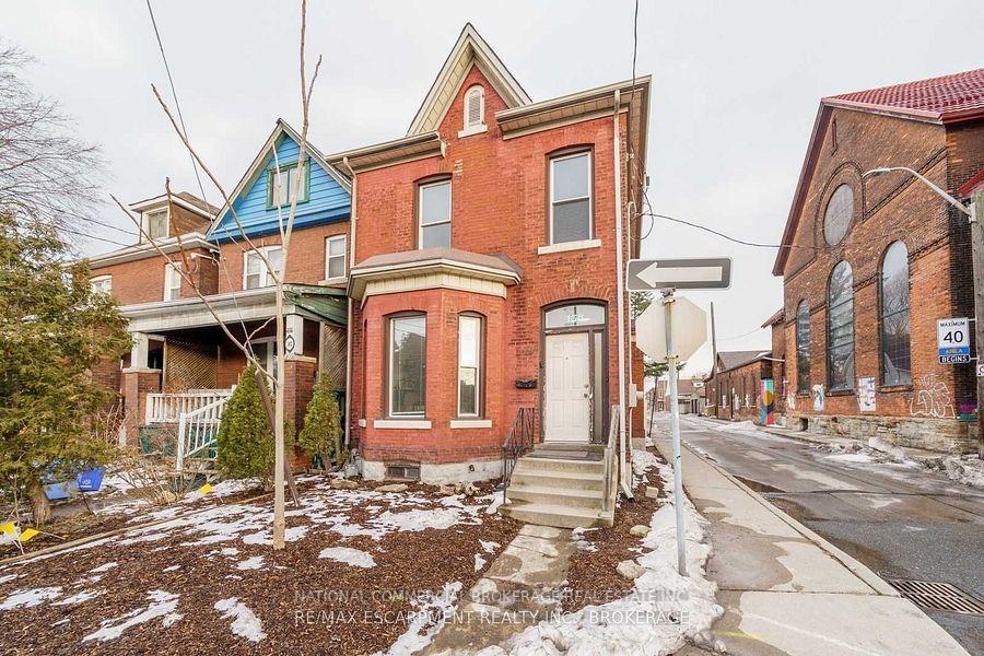 138 Victoria Avenue N, Hamilton, ON, exterior