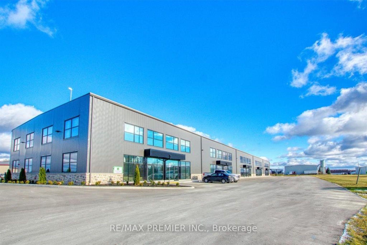 6-10 - 111 Gregson Court, Centre Wellington, ON, exterior