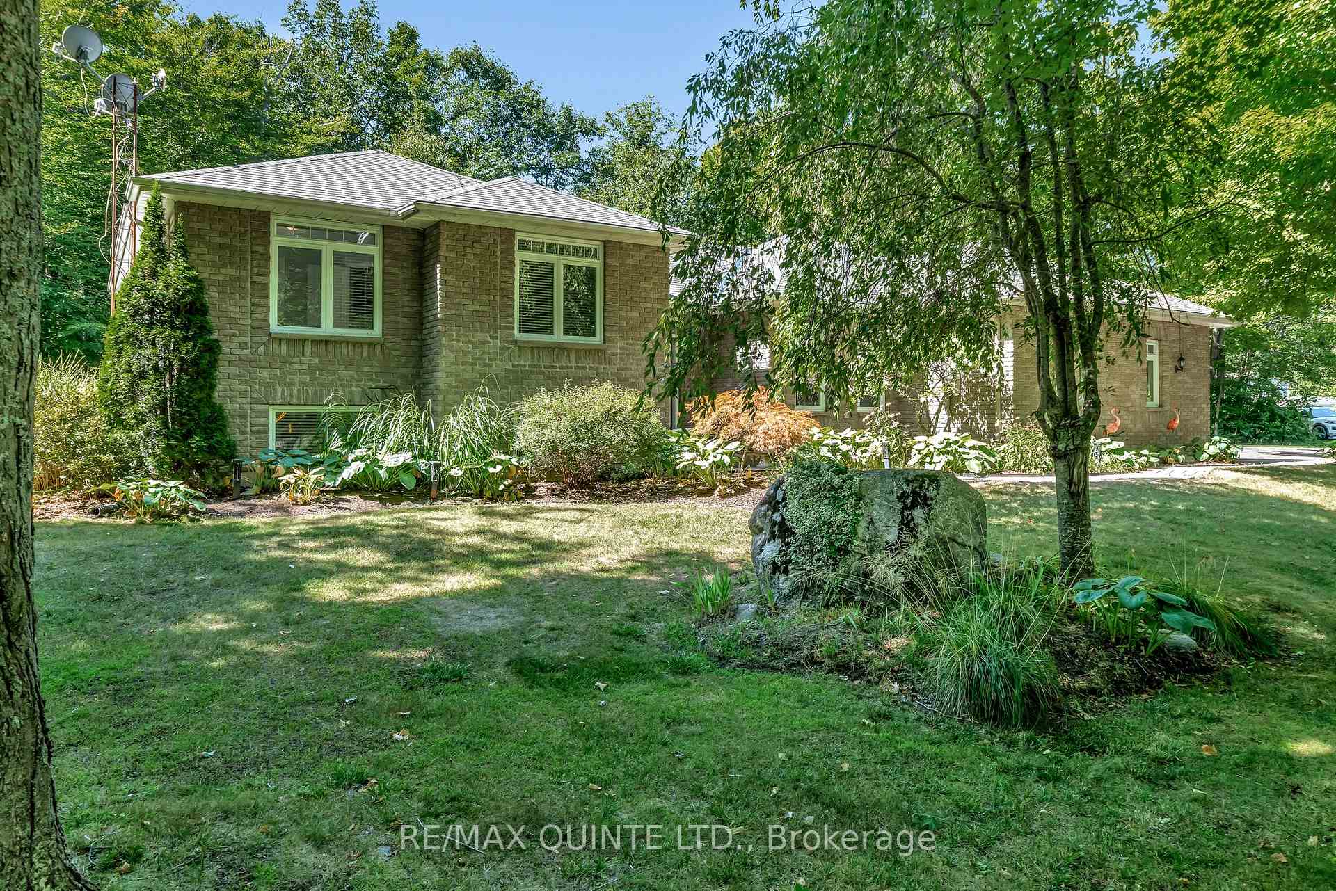 291 Colonial Drive, Quinte West, ON, exterior