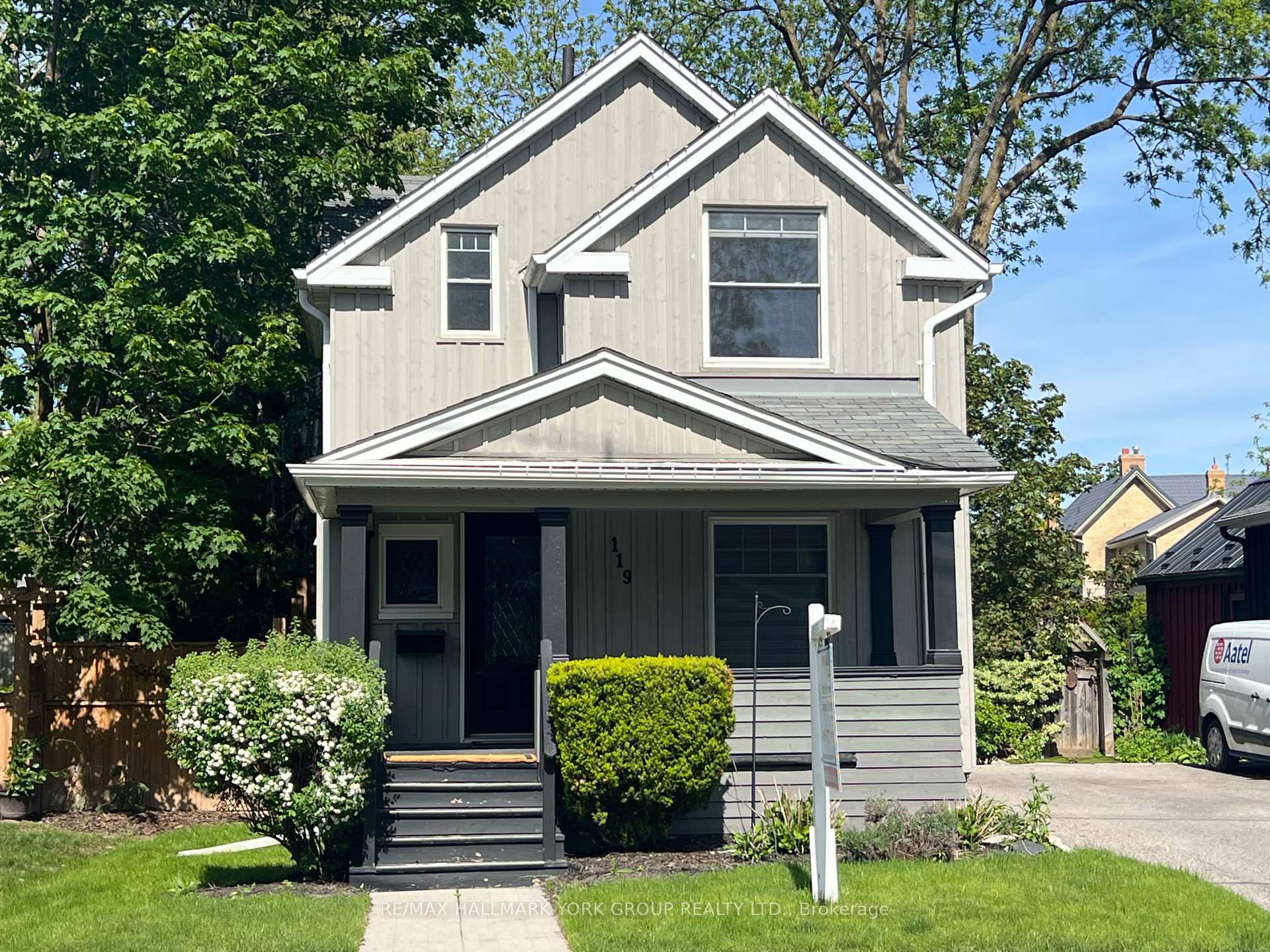 119 Temperance Street, Aurora, ON, exterior
