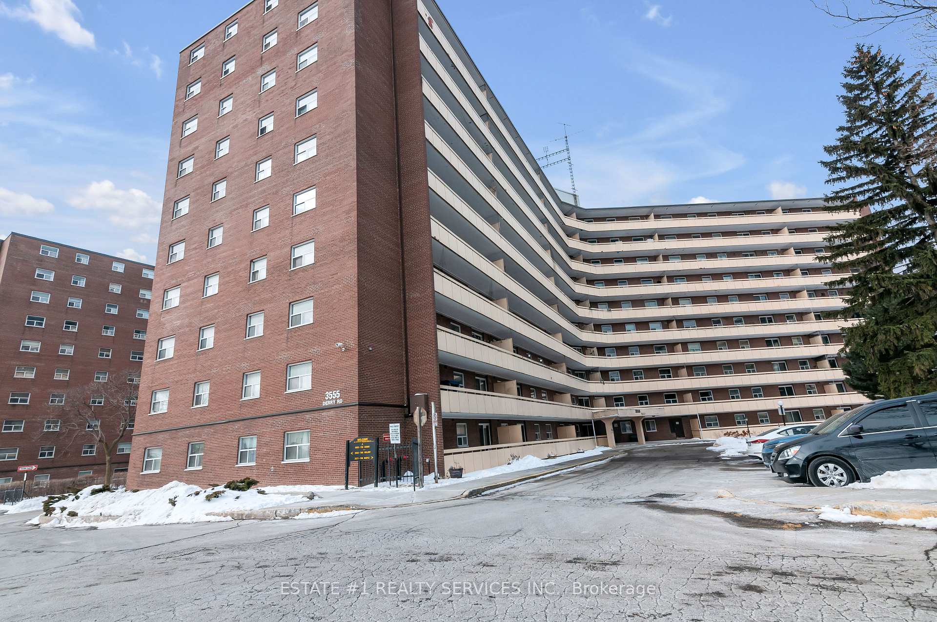 402 - 3555 Derry Road E, Mississauga, ON, exterior