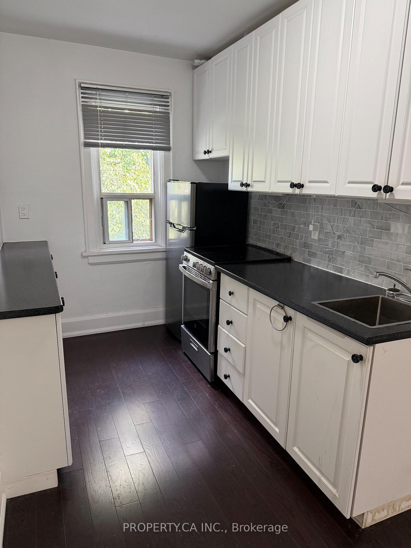 32 - 849 Broadview Avenue E, Toronto E03, ON, exterior