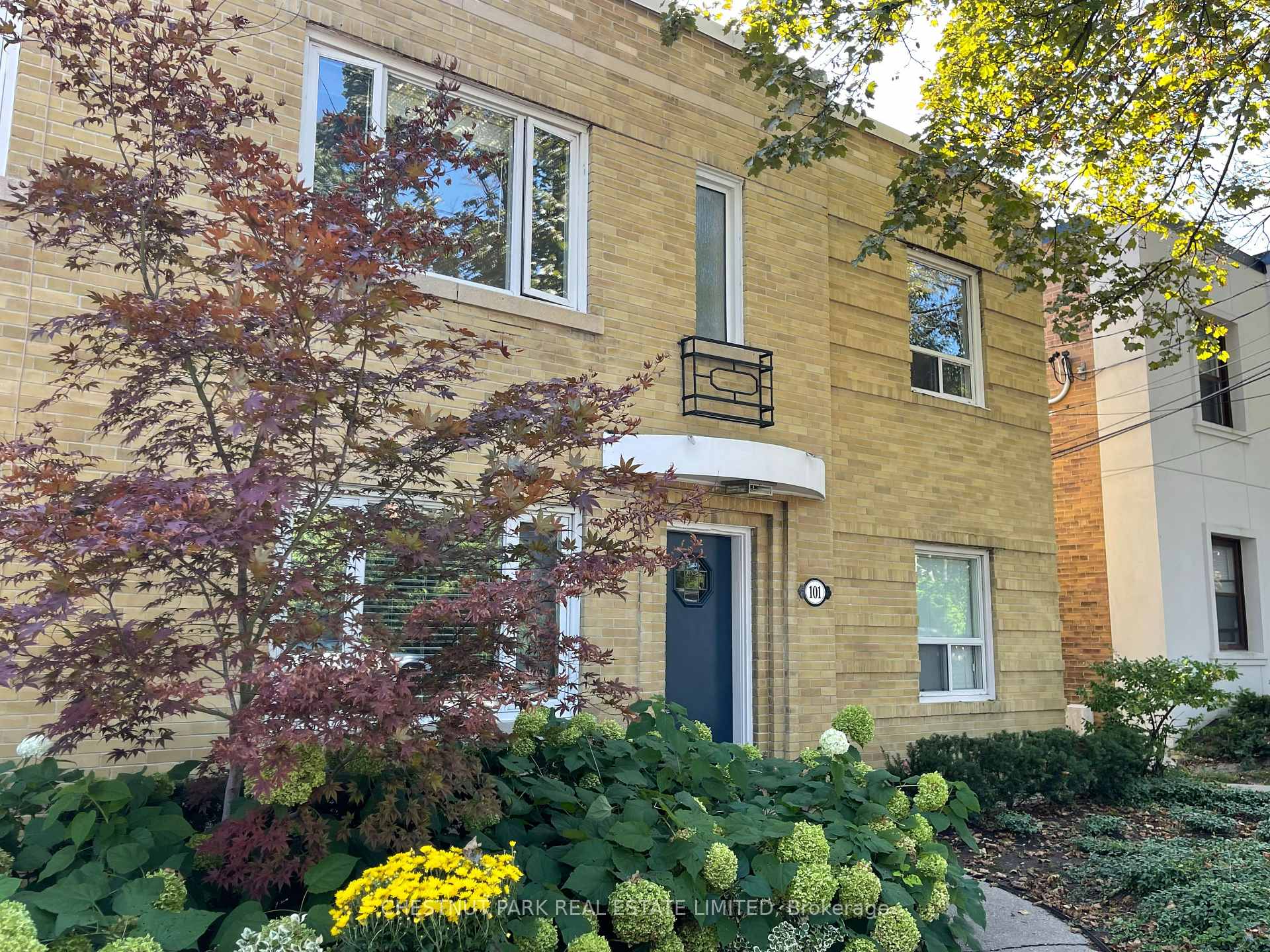 Upper - 101 Chatsworth Drive, Toronto C04, ON, exterior