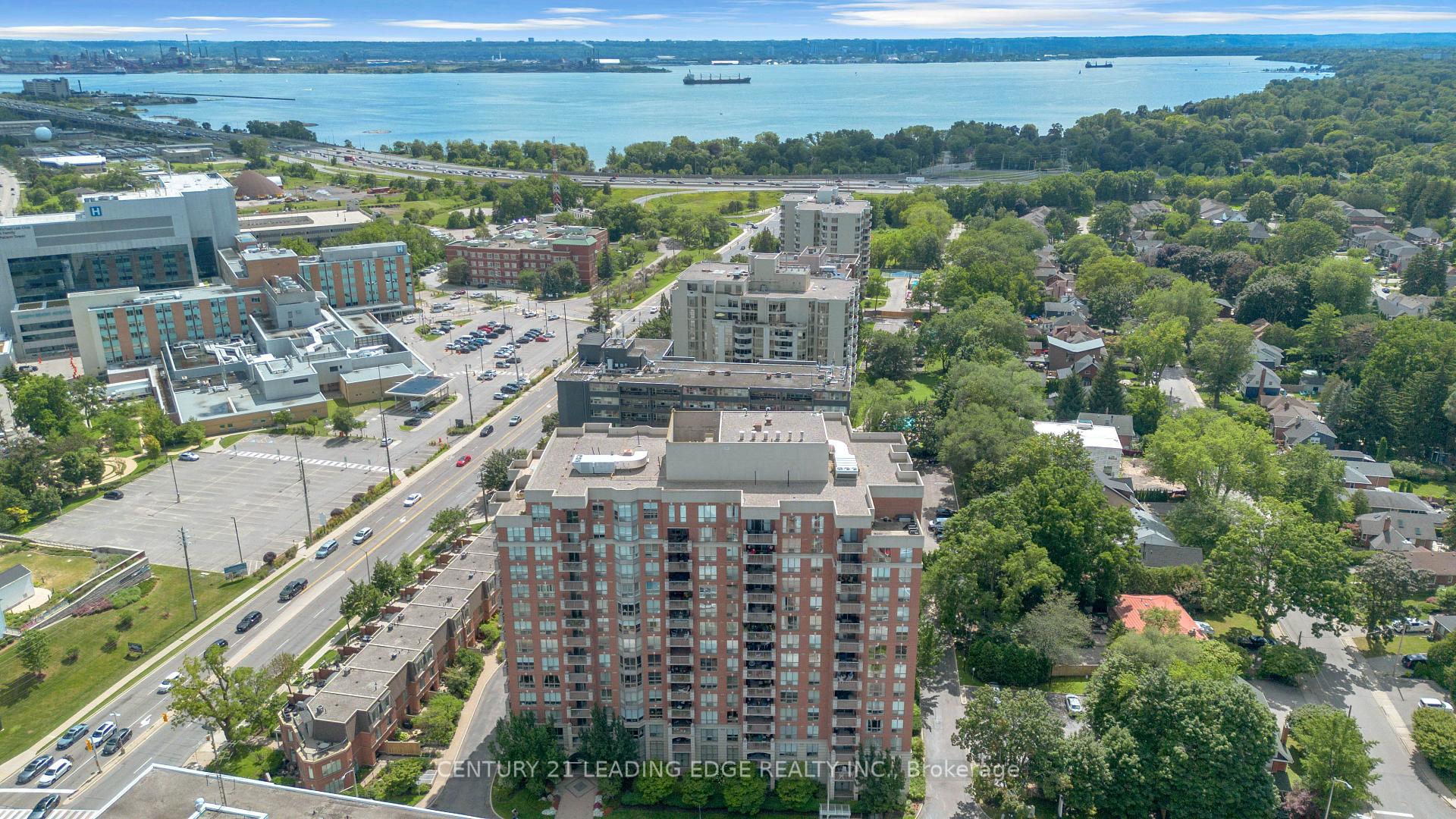 403 - 442 Maple Ave Avenue, Burlington, ON, exterior