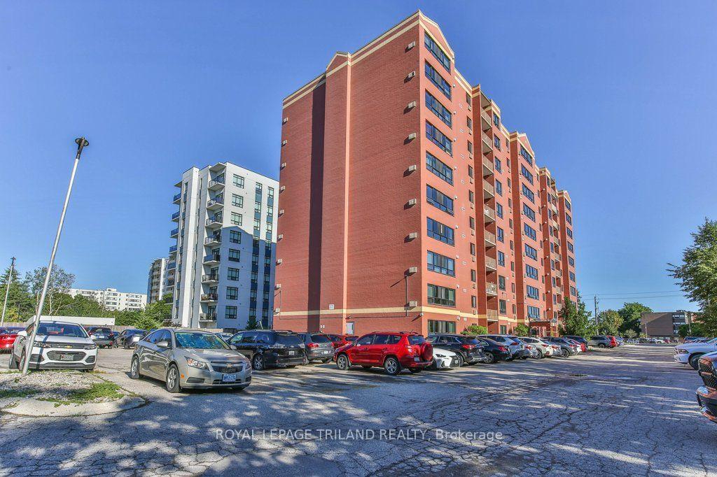 1005 - 95 BASE LINE Road W, London South, ON, exterior