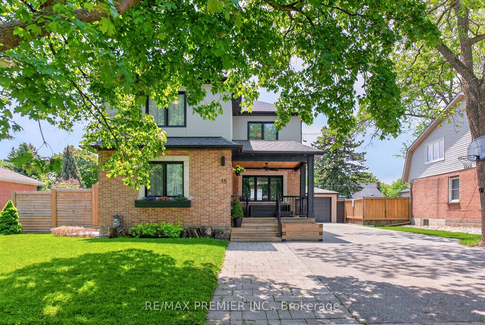 15 Fern Street, Brampton, ON, exterior
