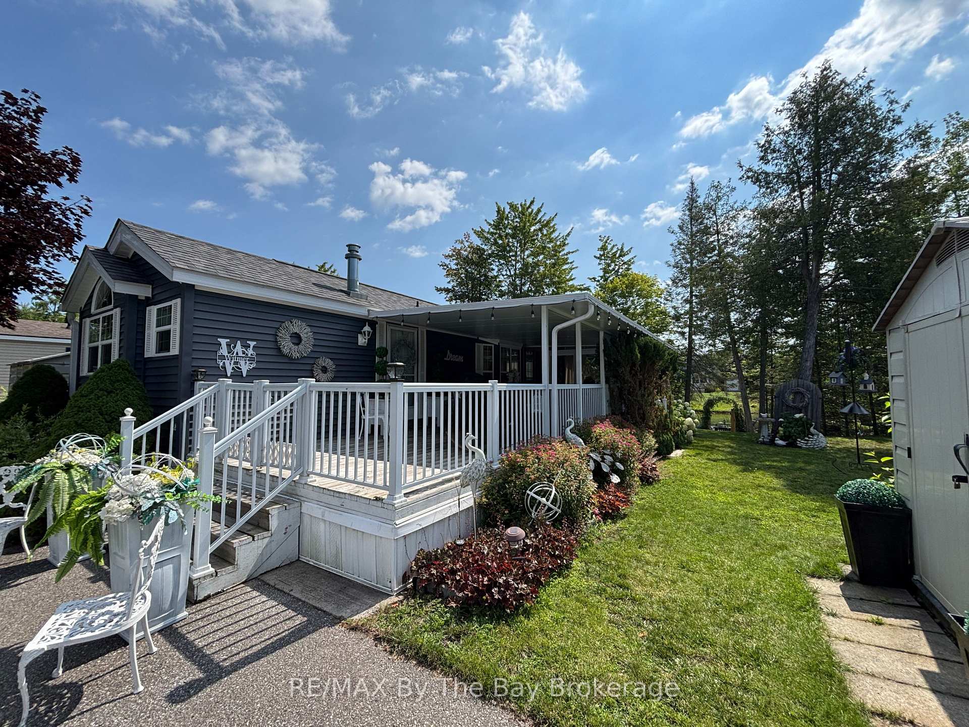 9 WHITE PINES Trail, Wasaga Beach, ON, exterior