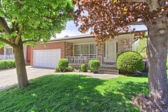 318 Colborne Street, Bradford West Gwillimbury, ON, exterior