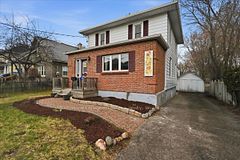 46 Victoria Street, Quinte West, ON, exterior