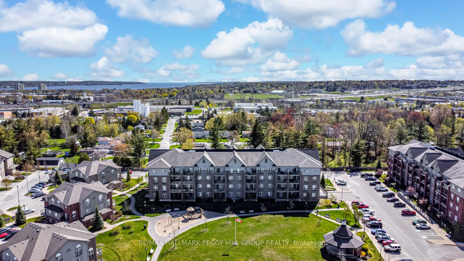 305 - 45 Ferndale Drive S, Barrie, ON, exterior