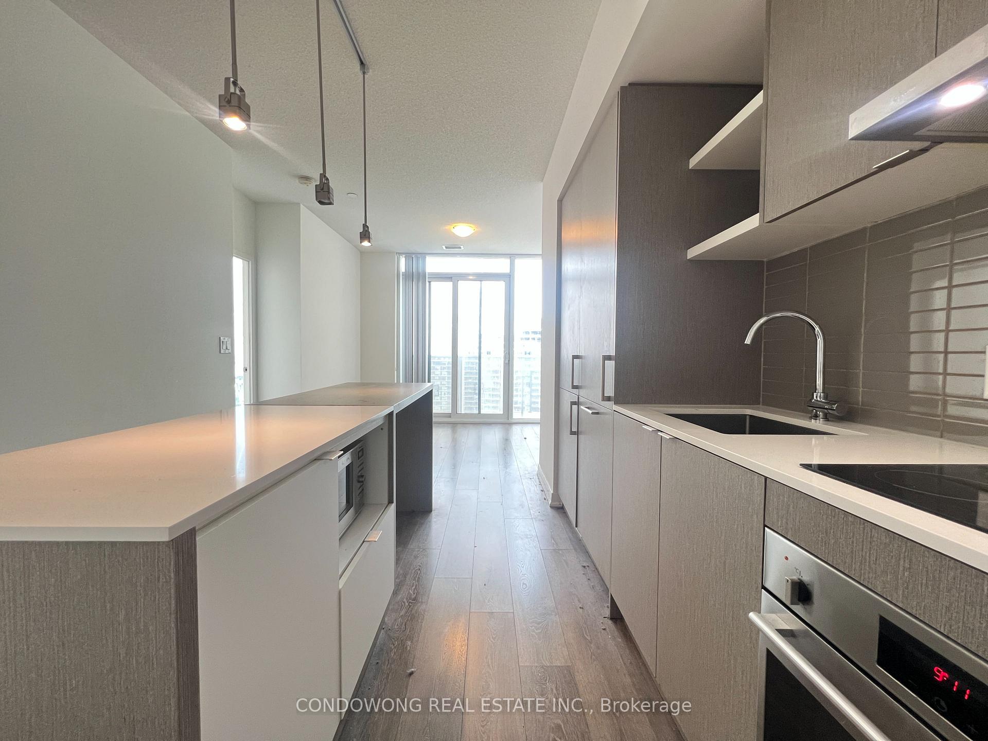 4905 - 100 Harbour Street, Toronto C01, ON, exterior