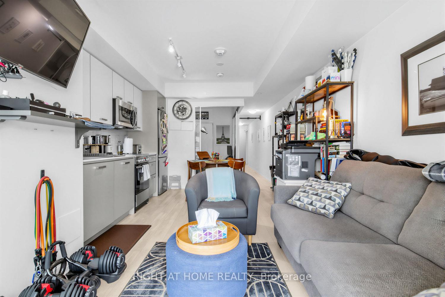 211 - 1630 Queen Street E, Toronto E02, ON, exterior