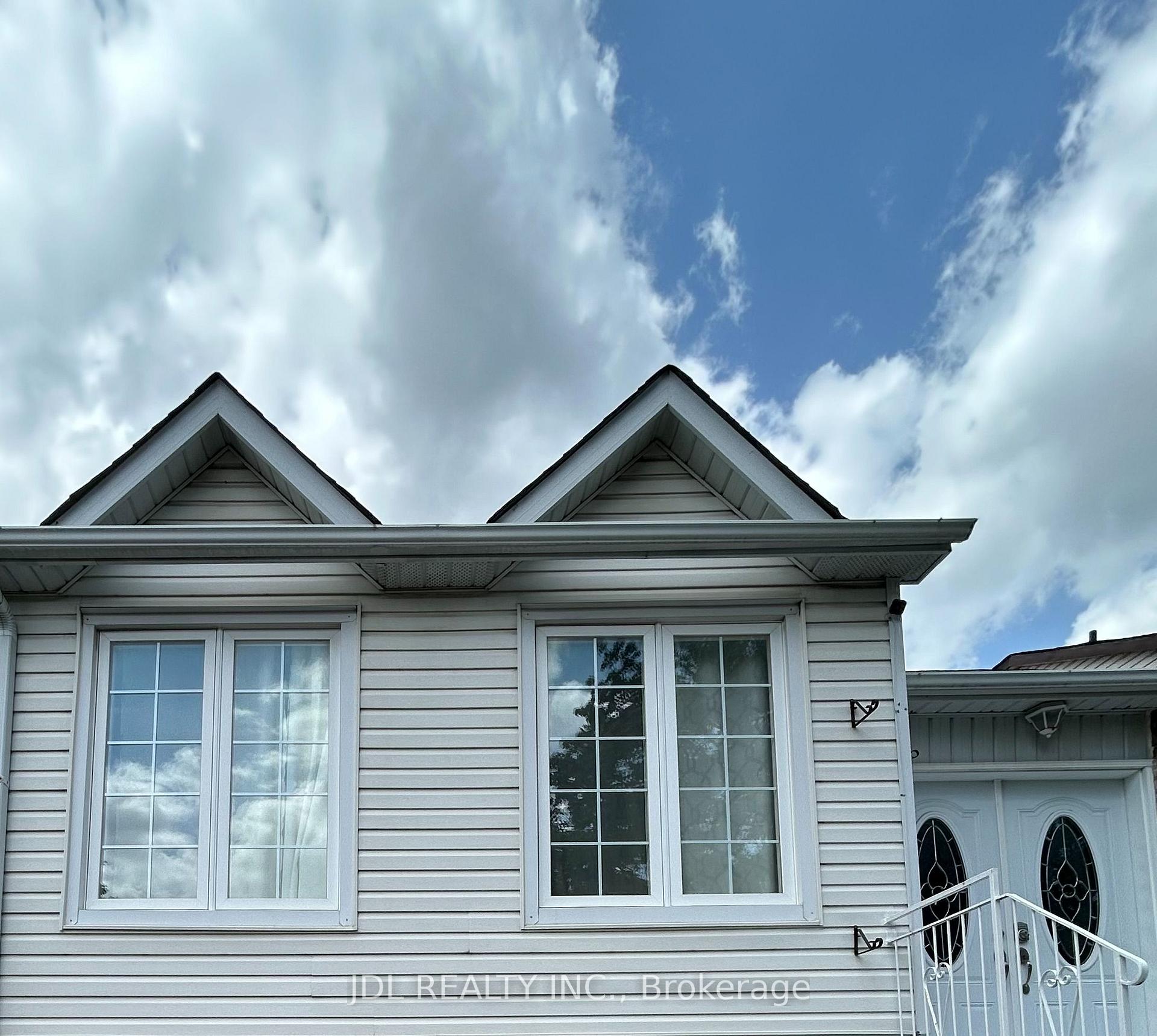 One Bedroom Basement - 44 Glencoyne Cres Crescent, Toronto E05, ON, exterior