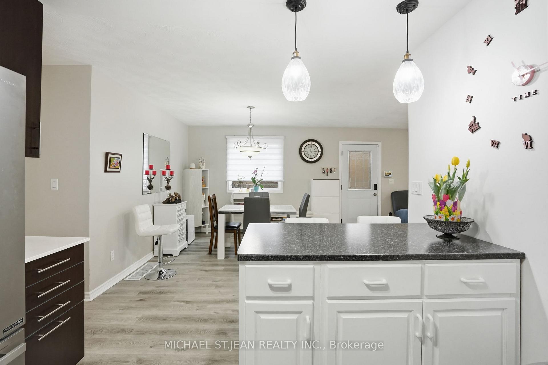 19B Dundas Street W, Brant, ON, exterior