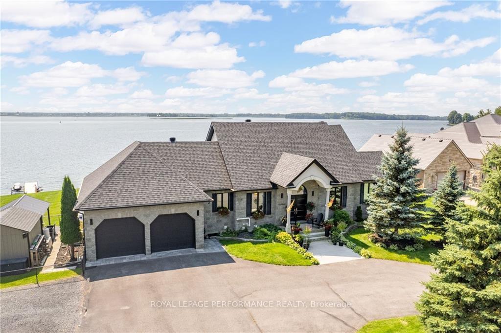 18734 COUNTY 2 Road, South Glengarry, ON, exterior