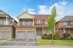 225 Silver Maple Road, Richmond Hill, ON, exterior