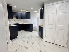 2 - 33 Wyndham Street N, Guelph, ON, exterior