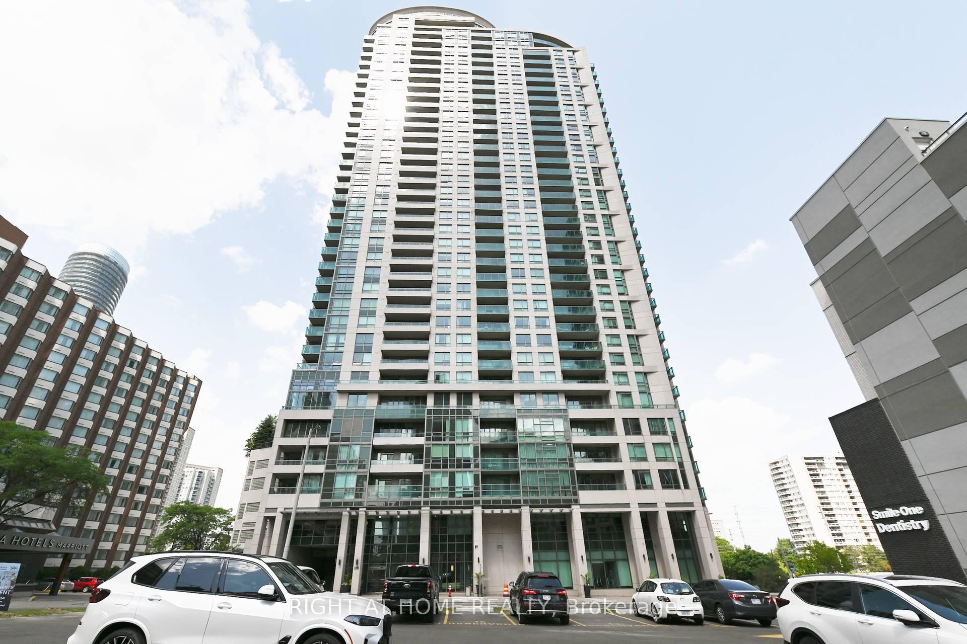 2005 - 208 Enfield Place, Mississauga, ON, exterior