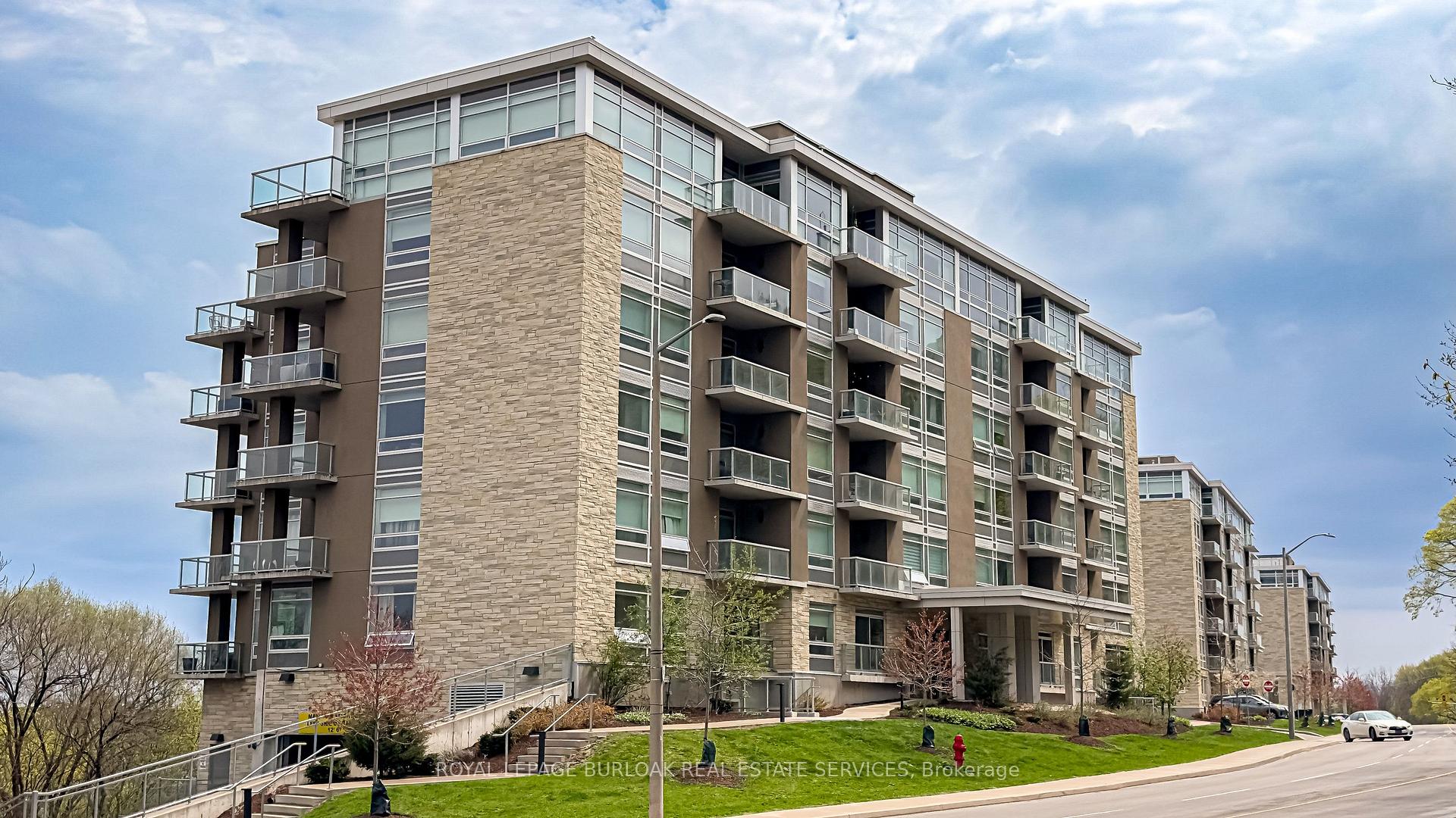 206 - 455 Charleton Avenue E, Hamilton, ON, exterior