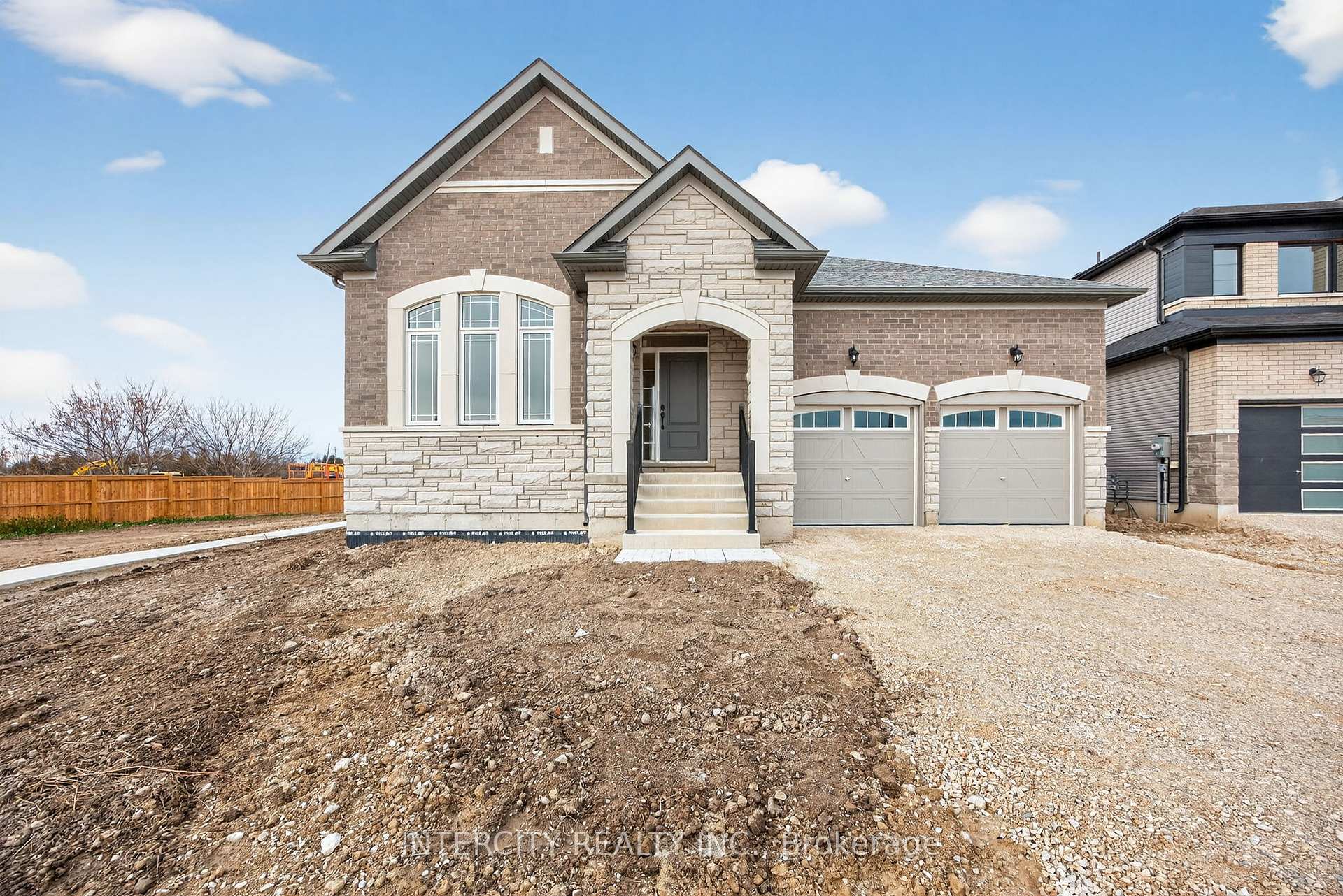 38 Legacy Circle, Wasaga Beach, ON, exterior
