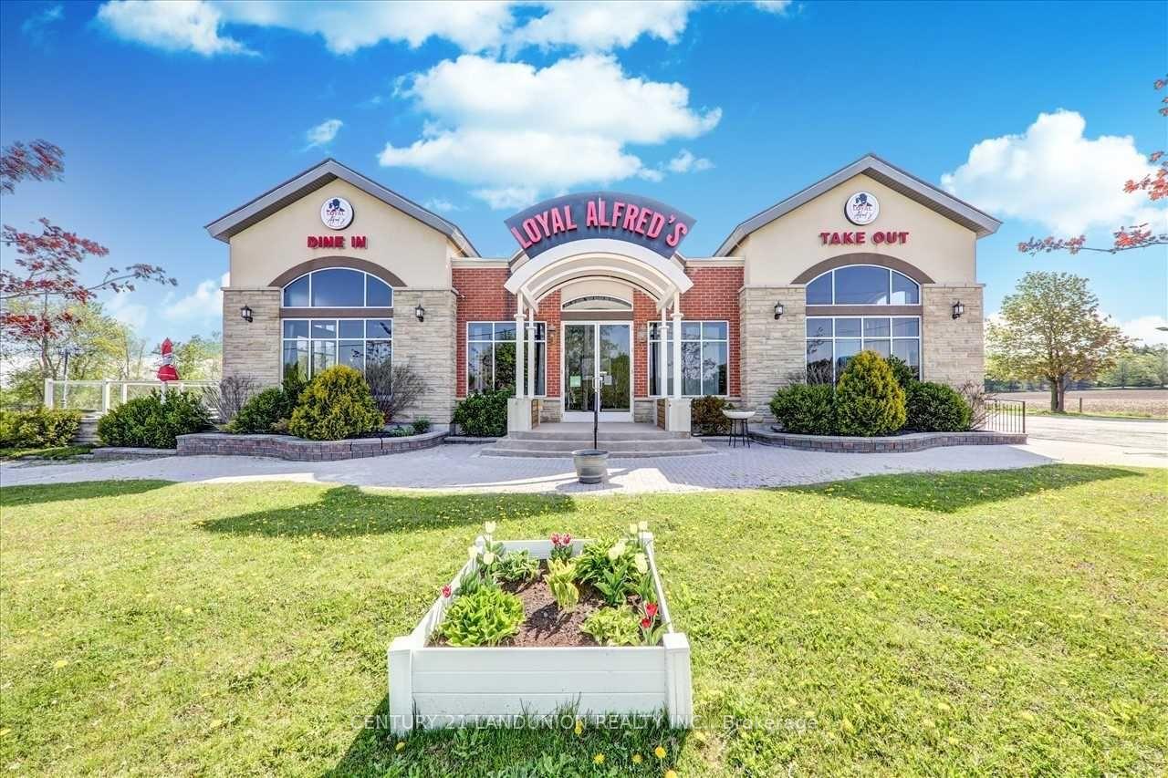 20215 Woodbine Avenue, East Gwillimbury, ON, exterior