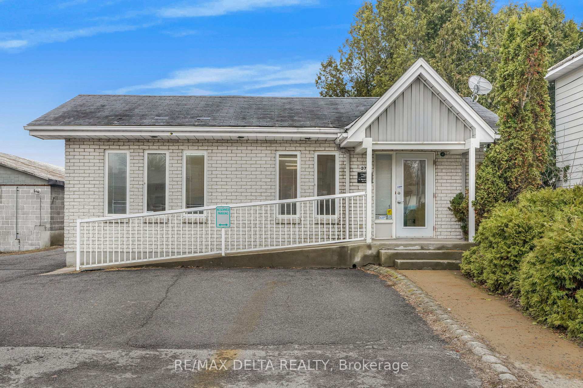377 St Philippe Street, Alfred and Plantagenet, ON, exterior