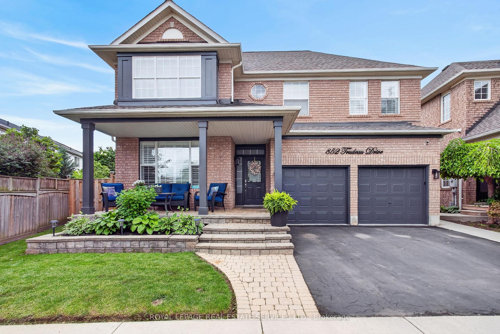 852 Trudeau Drive, Milton, ON, exterior