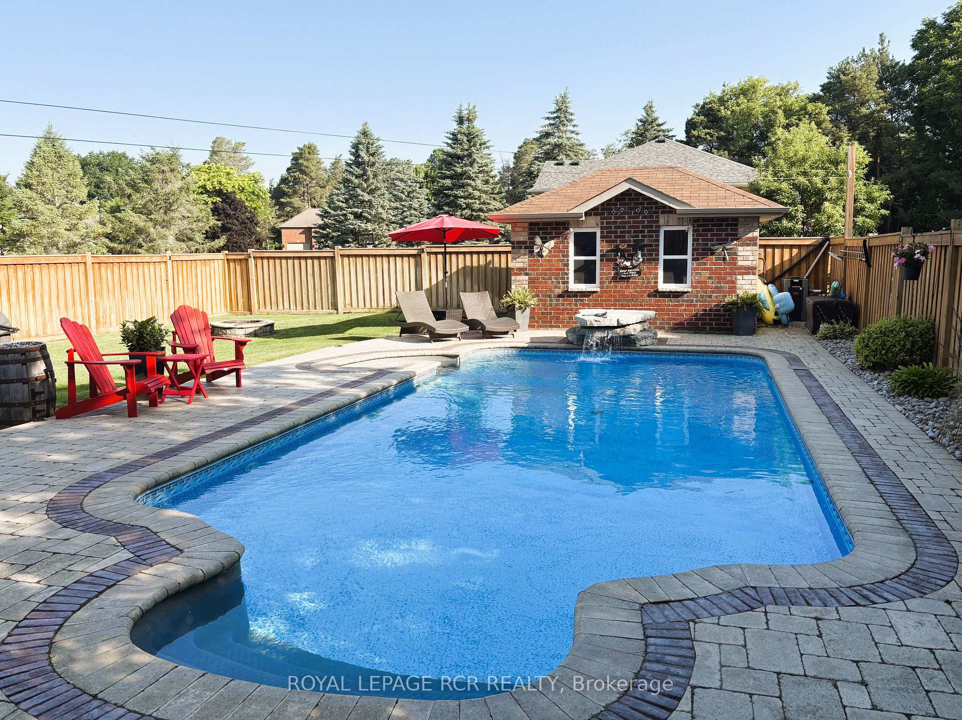 10 Fisher Drive, Adjala-Tosorontio, ON, exterior