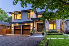 14 Penhale Drive, Toronto W09, ON, exterior