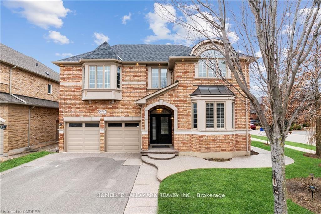 2384 Parkglen Avenue, Oakville, ON, exterior