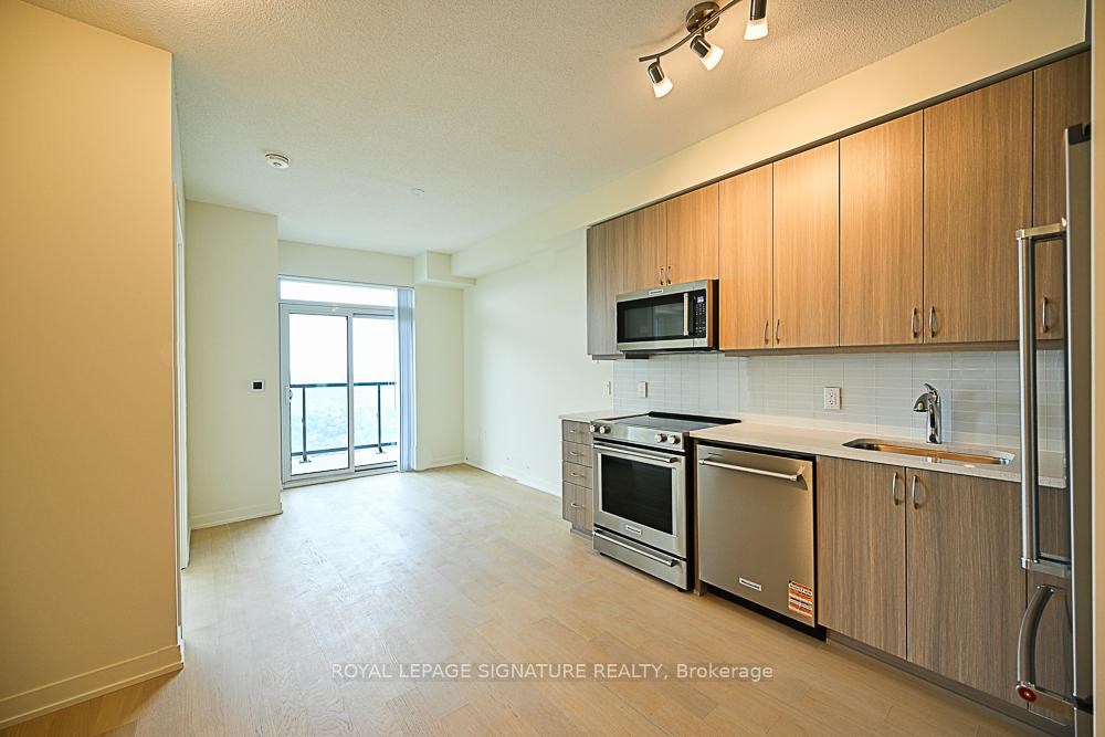 PH209 - 38 Annie Craig Drive, Toronto W06, ON, exterior