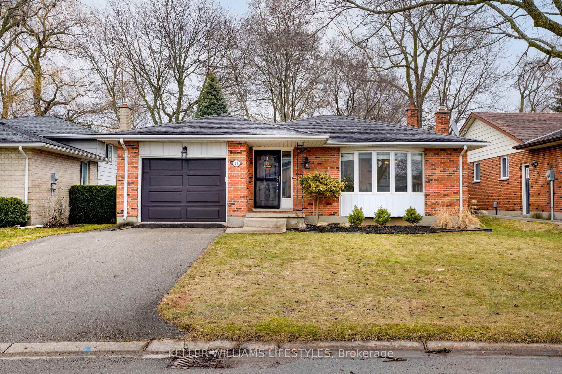 27 Woodborough Street, London North, ON, exterior