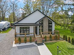 8 Adelaide Street, Fort Erie, ON, exterior
