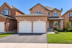 99 Canyon Hill Avenue, Richmond Hill, ON, exterior