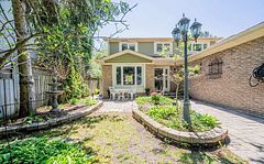 27 Drumern Crescent, Richmond Hill, ON, exterior