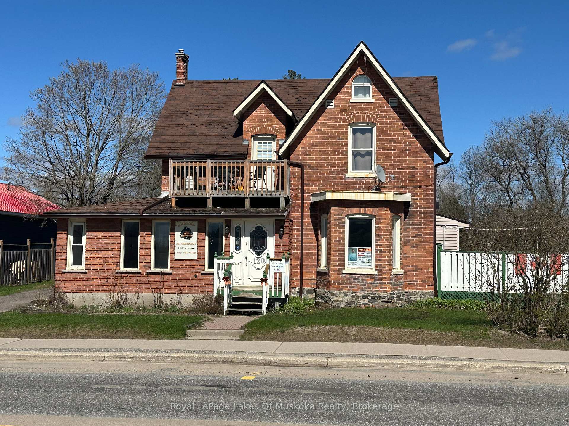 120 ONTARIO Street, Burk's Falls, ON, exterior