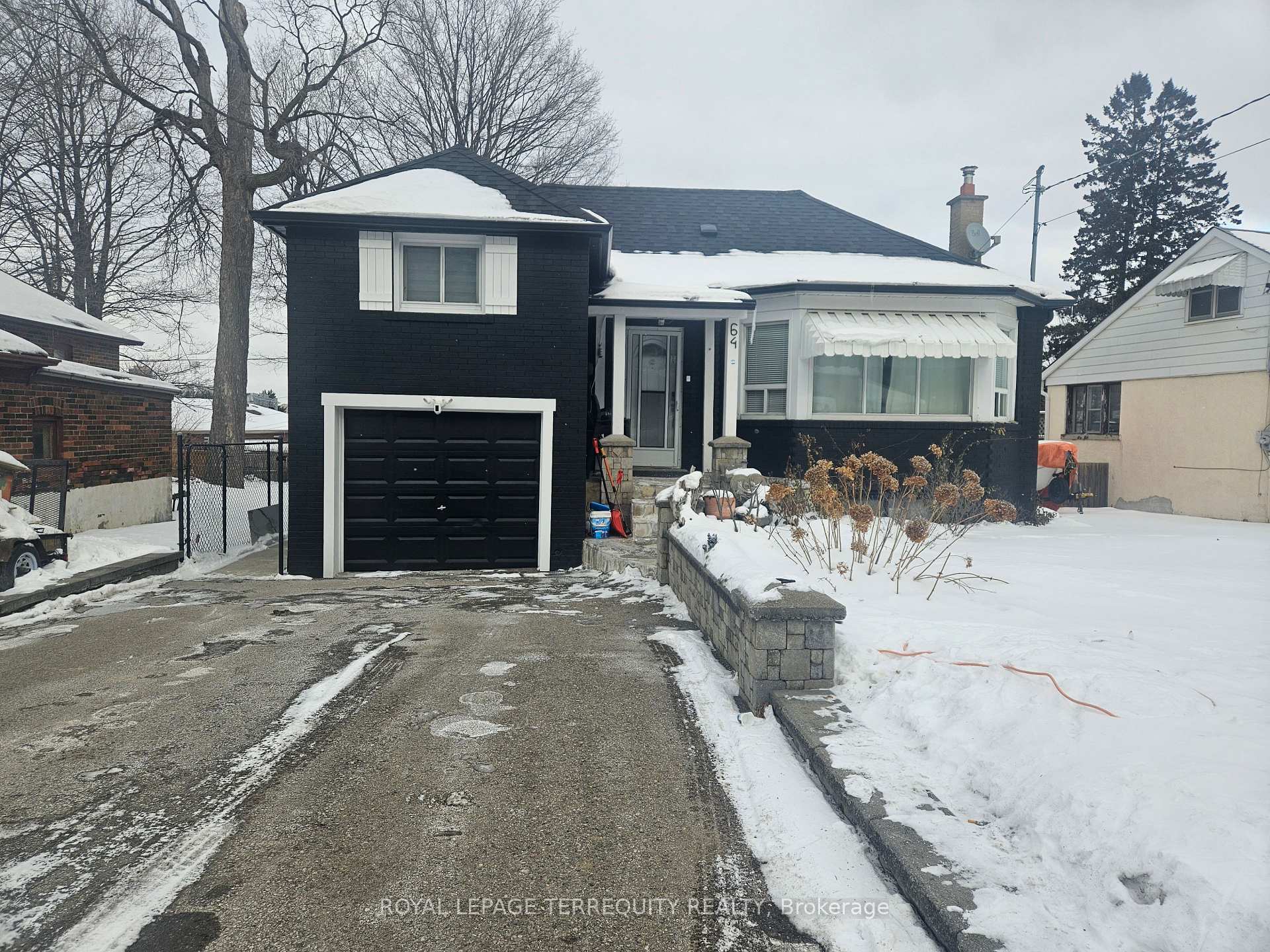 64 Pelmo Crescent, Toronto W04, ON, exterior