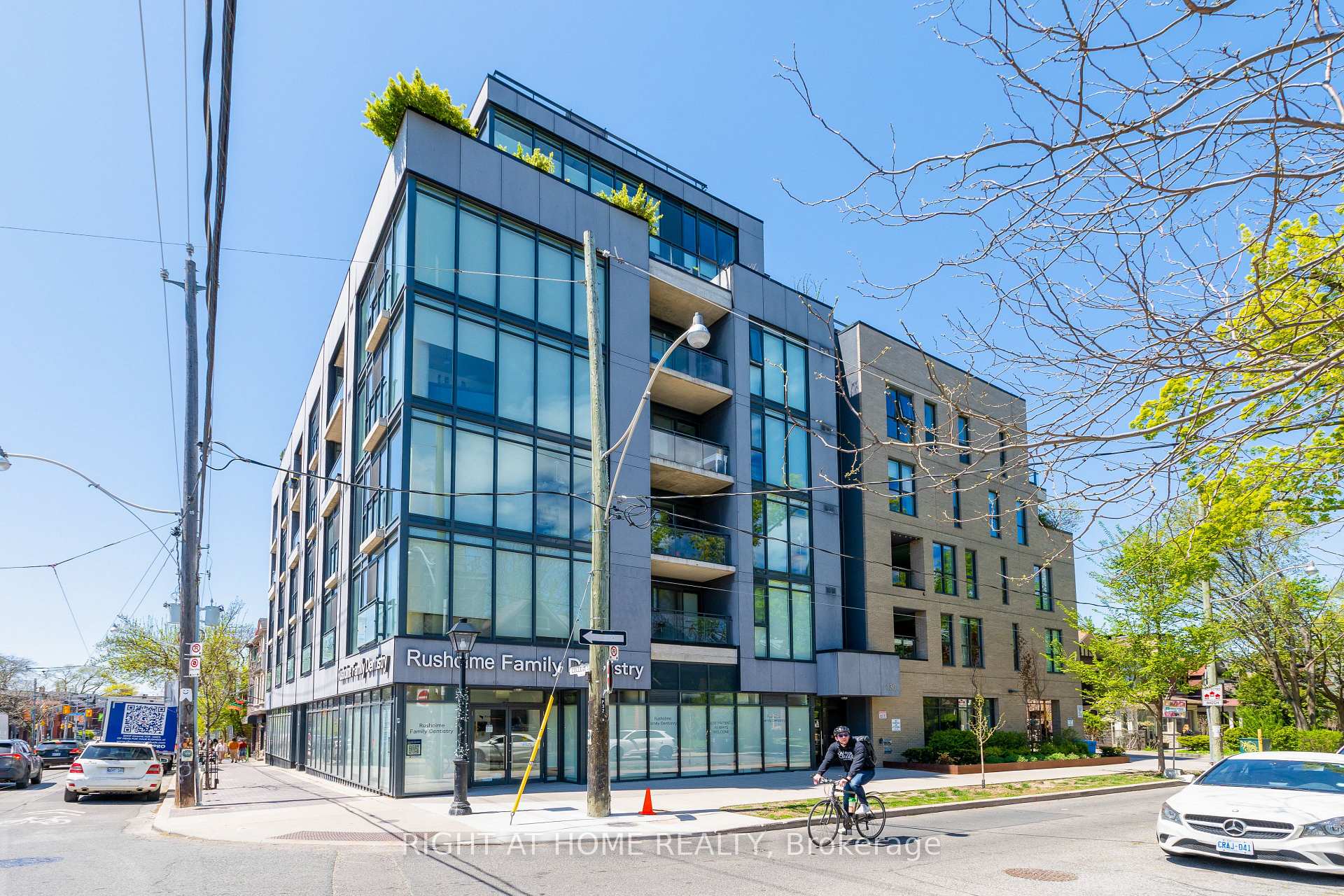 202 - 130 Rusholme Road, Toronto C01, ON, exterior