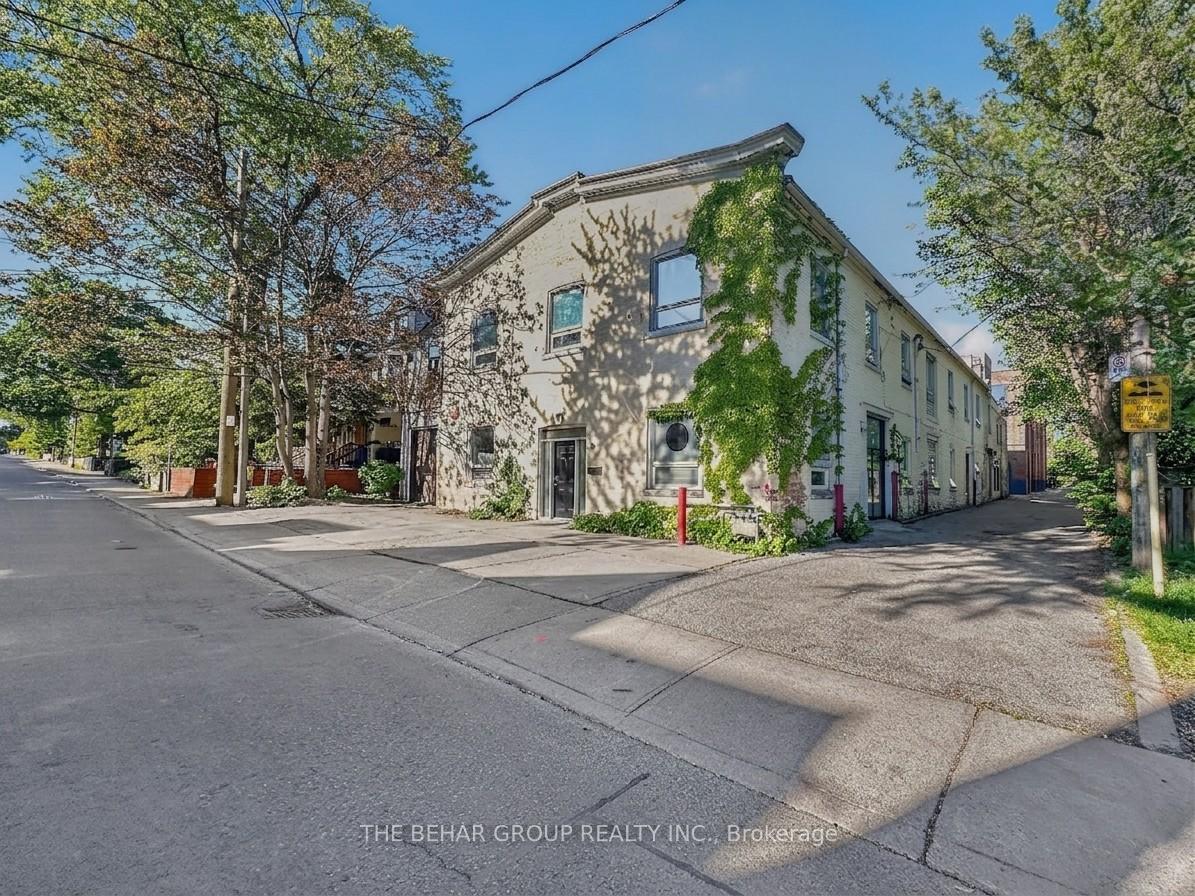 65 Bellwoods Avenue, Toronto C01, ON, exterior