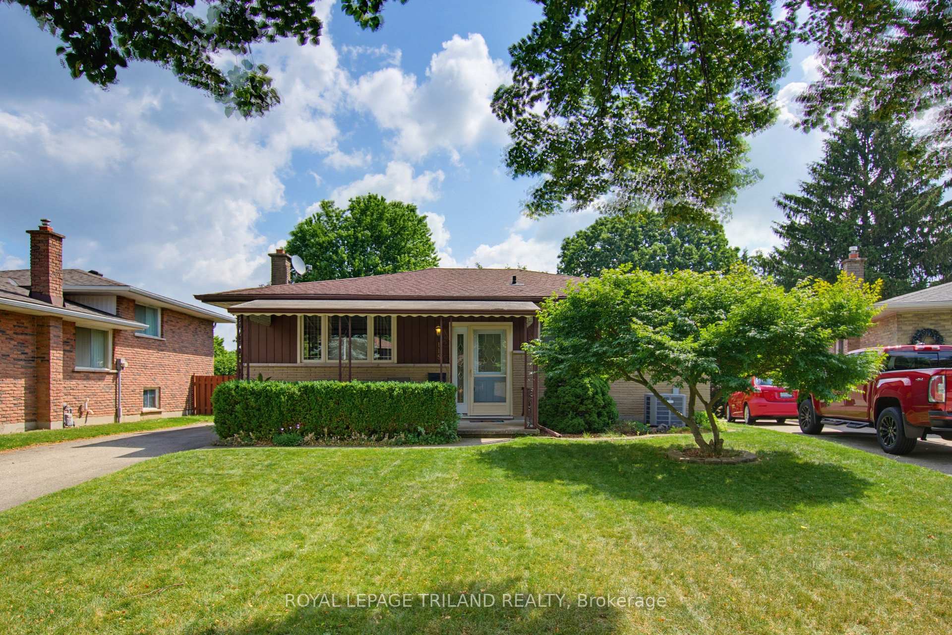 115 Champlain Crescent, London East, ON, exterior