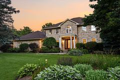 48 Woodend Drive, Hamilton, ON, exterior