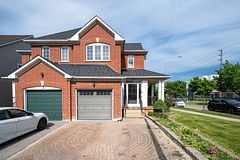 1 Holloway Road, Markham, ON, exterior